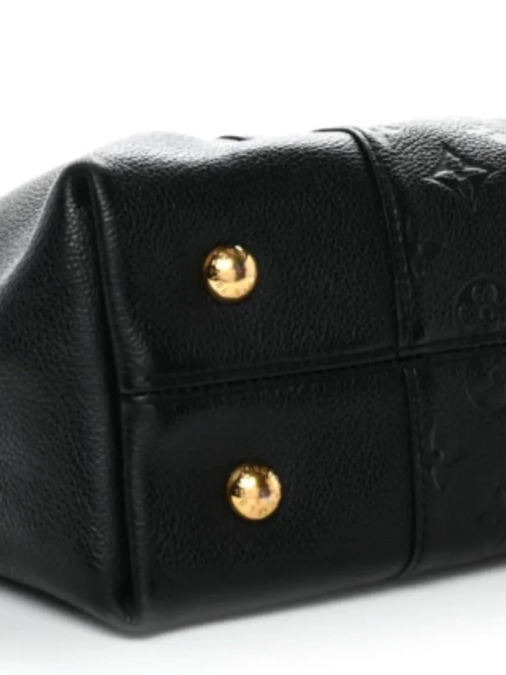 Louis Vuitton exterior corner